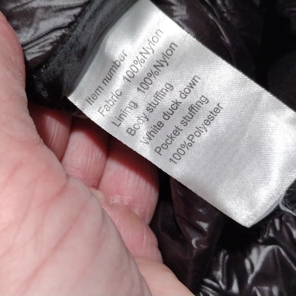 Sarin Matthews black nylon wet look down puffer jacket. Mint condition. Large - Picture 3 of 10